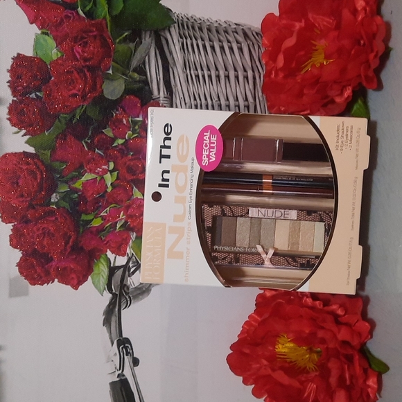 Physicians Formula Other - Nude Make-Up Set